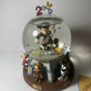 Disney 2000‎ Mickey Mouse Millennium Musical Water Globe As Time Goes By w/Box